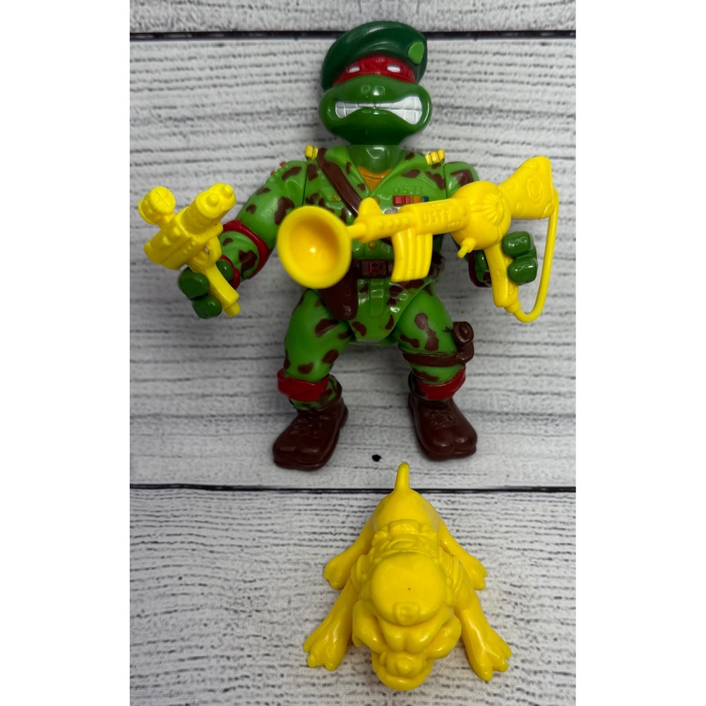 TMNT Raphael Teenage Mutant Ninja Turtles 1991 Military Green‎ Beret
Raph Figure